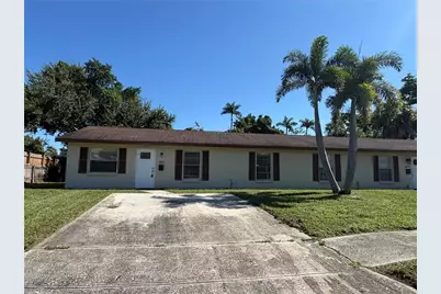 2208 16th Avenue W, Bradenton, FL 34205 - Photo 2