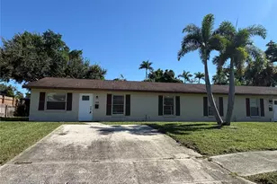2208 16th Ave W, Bradenton, FL 34205 - Photo 2