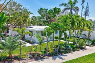 643 Calle Del Otono, Sarasota, FL 34242 - Photo 4