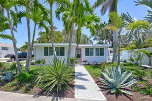 643 Calle Del Otono, Sarasota, FL 34242 - Photo 1