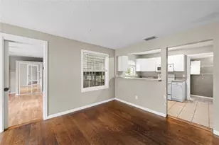 1206 30th St W, Bradenton, FL 34205 - Photo 4