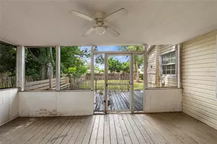 1206 30th St W, Bradenton, FL 34205 - Photo 22