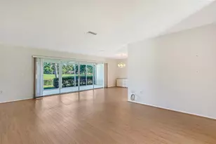 5513 Palm Aire Dr, Sarasota, FL 34243 - Photo 6