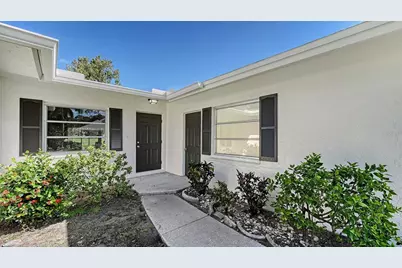 5513 Palm Aire Drive, Sarasota, FL 34243 - Photo 2