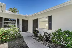 5513 Palm Aire Dr, Sarasota, FL 34243 - Photo 2