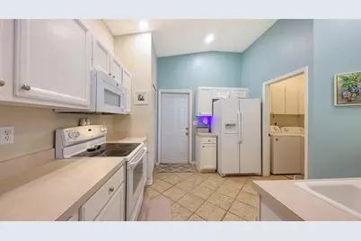 4933 Thames Lane, Sarasota, FL 34238 - Photo 16