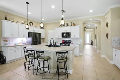 10035 Marbella Drive, Bradenton, FL 34211 - Photo 4