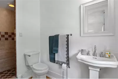 918 16th Street W, Bradenton, FL 34205 - Photo 10