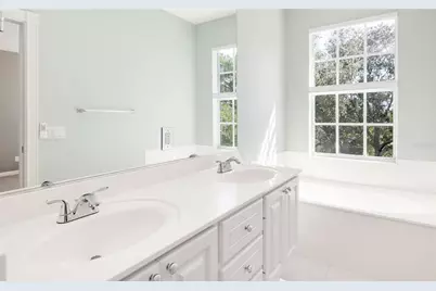 7632 Bergamo Avenue, Sarasota, FL 34238 - Photo 22