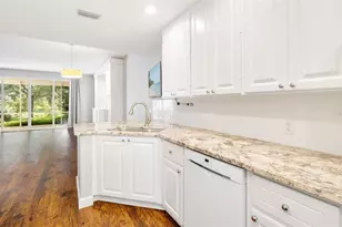 7632 Bergamo Ave, Sarasota, FL 34238 - Photo 18