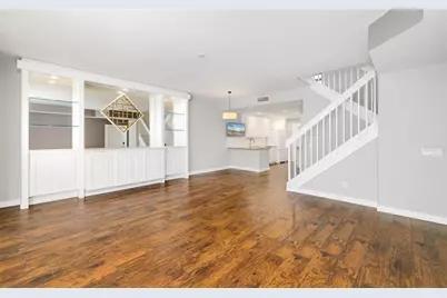 7632 Bergamo Avenue, Sarasota, FL 34238 - Photo 12