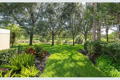 7632 Bergamo Avenue, Sarasota, FL 34238 - Photo 6