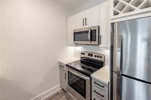 1420 Lakefront Dr, Sarasota, FL 34240 - Photo 6