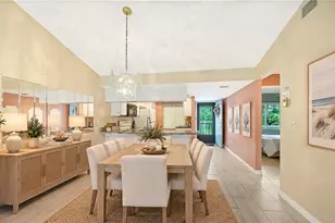 7652 Eagle Creek Dr, Sarasota, FL 34243 - Photo 10
