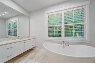 2436 Arlington St, Sarasota, FL 34239 - Photo 26