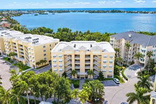 250 Hidden Bay Dr, Osprey, FL 34229 - Photo 1