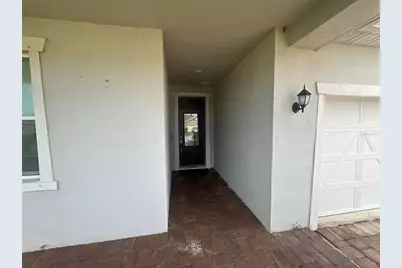 3504 74th Avenue Circle E, Sarasota, FL 34243 - Photo 2