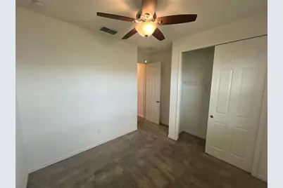 3504 74th Avenue Circle E, Sarasota, FL 34243 - Photo 26