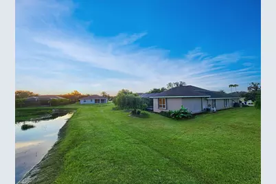 6223 90th Avenue Circle E, Parrish, FL 34219 - Photo 4