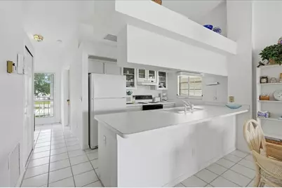1512 Rio De Janeiro Avenue #425, Punta Gorda, FL 33983 - Photo 4