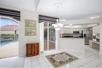 9010 Ashbourne Court, Sarasota, FL 34238 - Photo 12