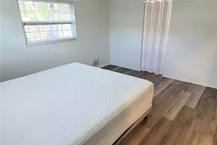 2975 Louise St, Sarasota, FL 34237 - Photo 14