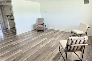 2975 Louise St, Sarasota, FL 34237 - Photo 6
