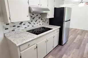 2975 Louise St, Sarasota, FL 34237 - Photo 12