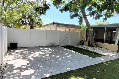 2975 Louise Street, Sarasota, FL 34237 - Photo 34