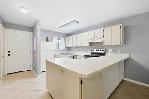 6033 34th Street W, Bradenton, FL 34210 - Photo 10