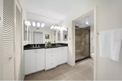 843 Bayport Way #843, Longboat Key, FL 34228 - Photo 12