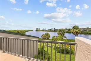 1601 Bayhouse Point Dr, Sarasota, FL 34231 - Photo 22