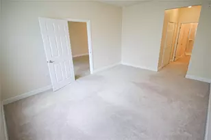 7936 Limestone Ln, Sarasota, FL 34233 - Photo 8