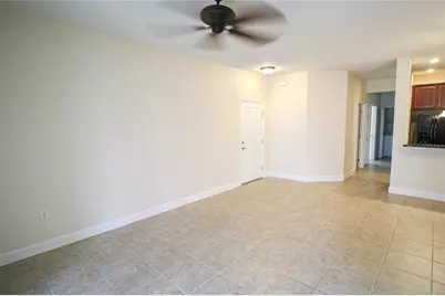 7936 Limestone Lane #7936, Sarasota, FL 34233 - Photo 6