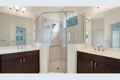 7159 Westhill Court, Lakewood Ranch, FL 34202 - Photo 22