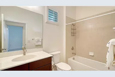 7159 Westhill Court, Lakewood Ranch, FL 34202 - Photo 26