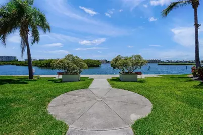5823 Tidewood Avenue #8, Sarasota, FL 34231 - Photo 2