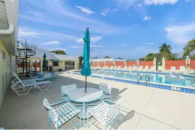 5823 Tidewood Avenue #8, Sarasota, FL 34231 - Photo 36