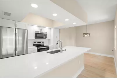 5823 Tidewood Avenue #8, Sarasota, FL 34231 - Photo 6