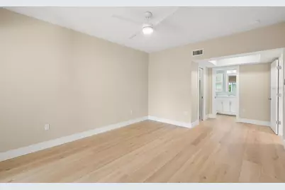 5823 Tidewood Avenue #8, Sarasota, FL 34231 - Photo 22