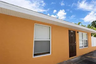 5454 Kensington St, Sarasota, FL 34232 - Photo 1