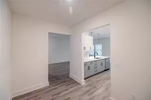 1420 Lakefront Dr, Sarasota, FL 34240 - Photo 14