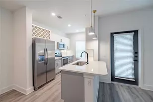 1420 Lakefront Dr, Sarasota, FL 34240 - Photo 10