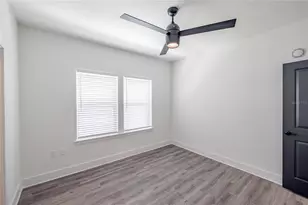 1420 Lakefront Dr, Sarasota, FL 34240 - Photo 24