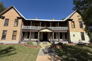 1502 High St, Leesburg, FL 34748 - Photo 1