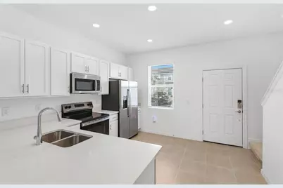 8724 Daybreak Street, Sarasota, FL 34241 - Photo 10