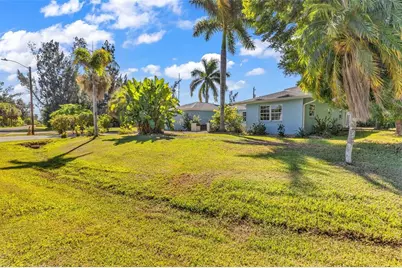 3407 Island View Drive, Punta Gorda, FL 33950 - Photo 4