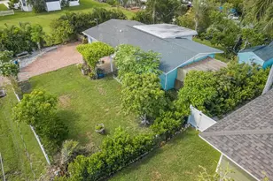 1831 Bayshore Dr, Terra Ceia, FL 34250 - Photo 60
