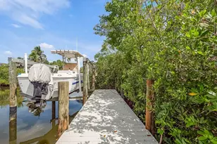 1831 Bayshore Dr, Terra Ceia, FL 34250 - Photo 38