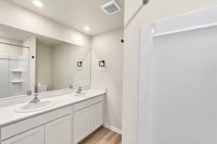10650 Hidden Banks Gln, Parrish, FL 34219 - Photo 16